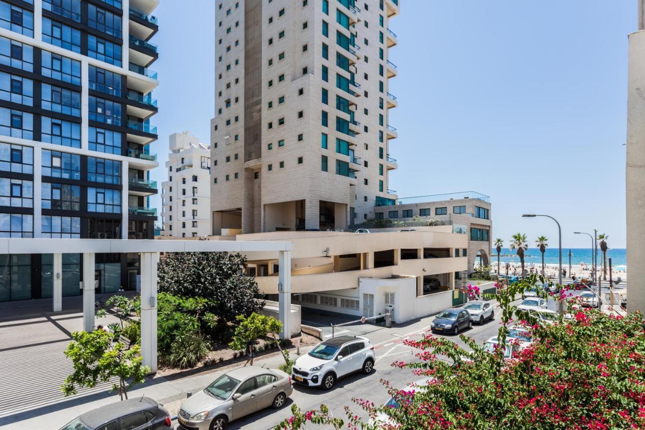 Sweet Home On The Beach Tel Aviv Exterior photo