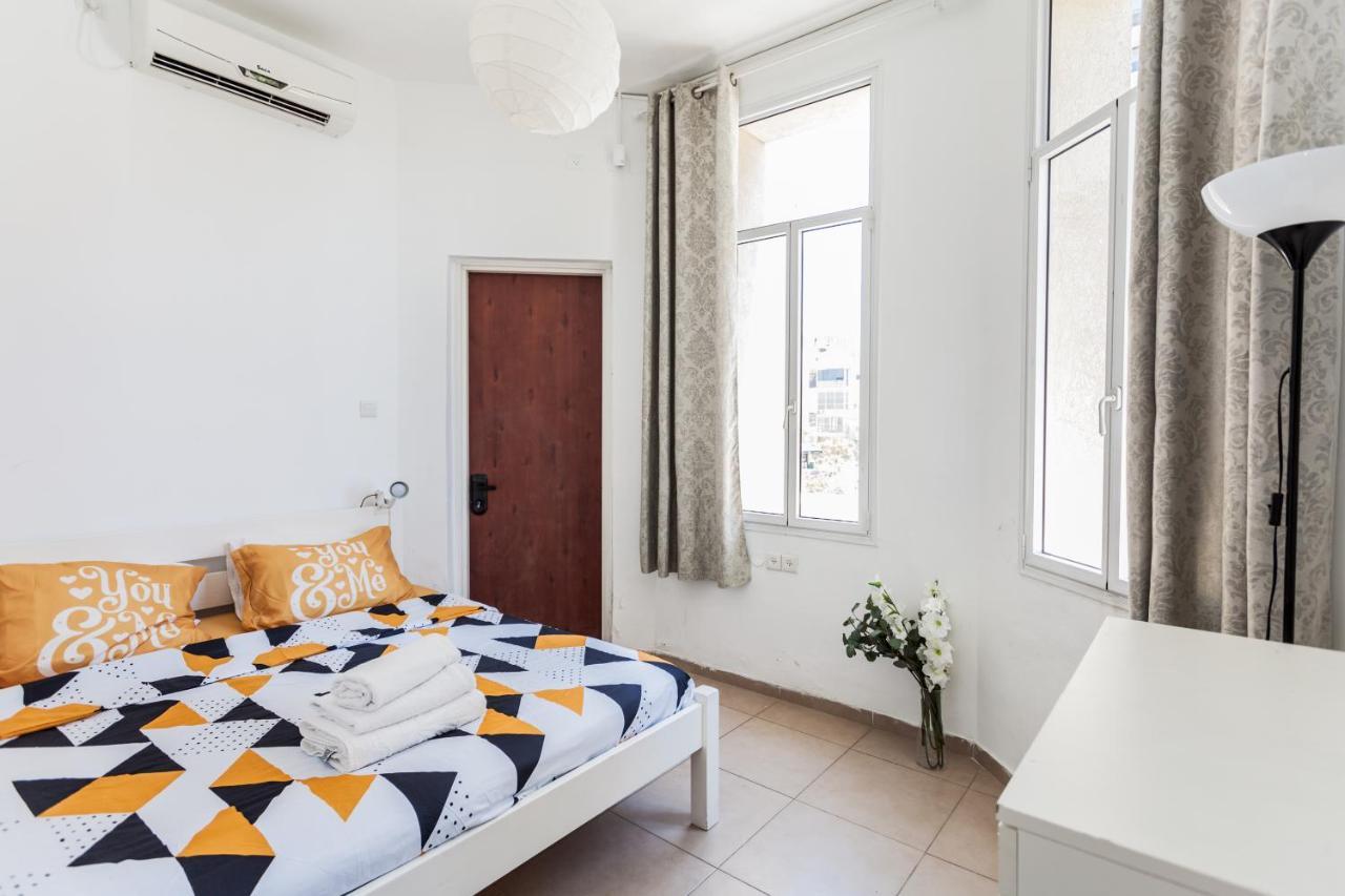 Sweet Home On The Beach Tel Aviv Exterior photo