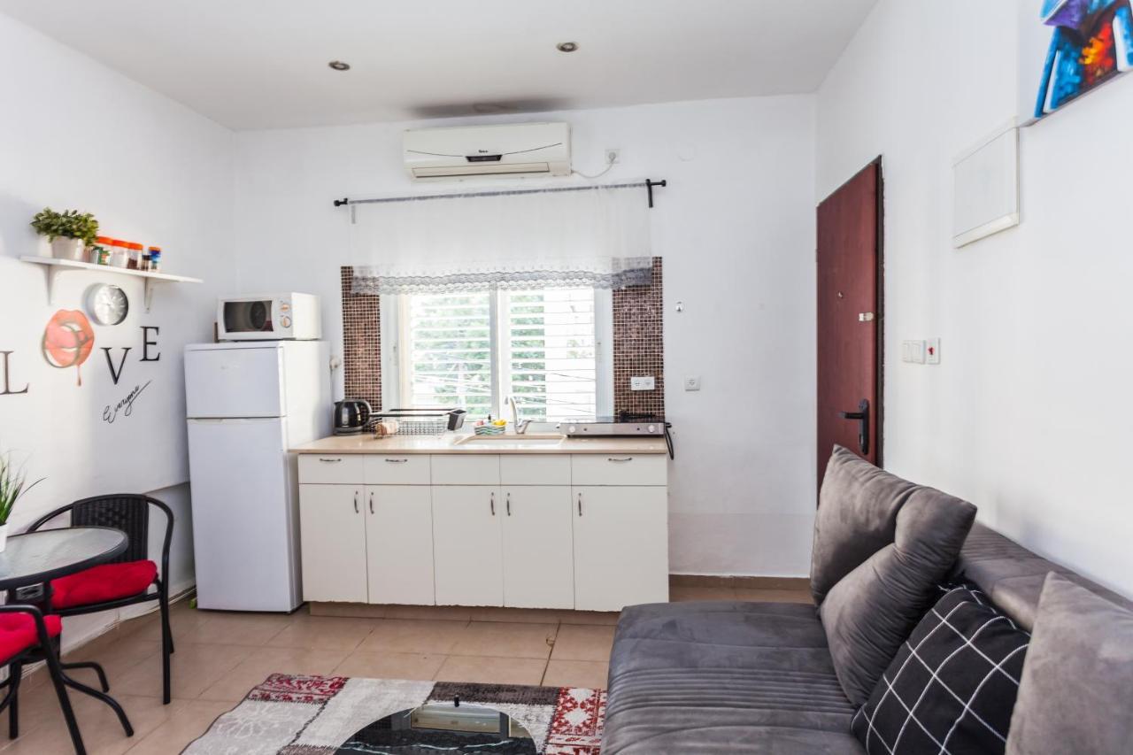 Sweet Home On The Beach Tel Aviv Exterior photo