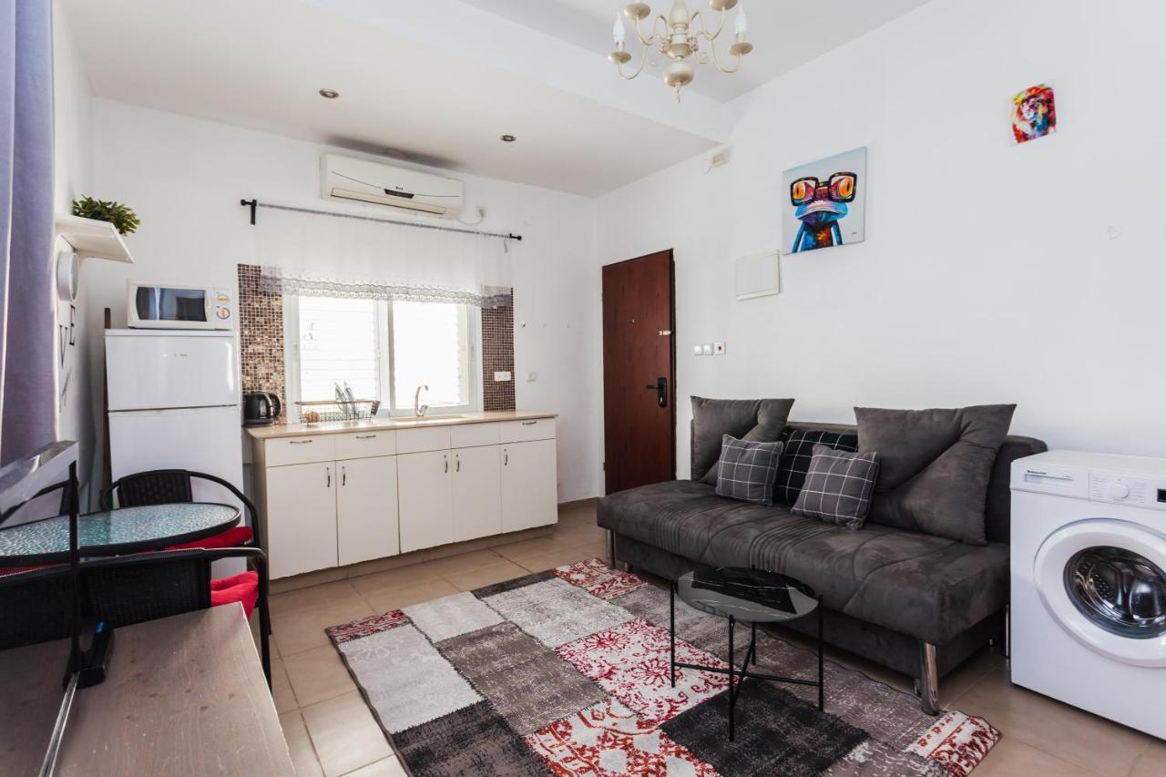 Sweet Home On The Beach Tel Aviv Exterior photo
