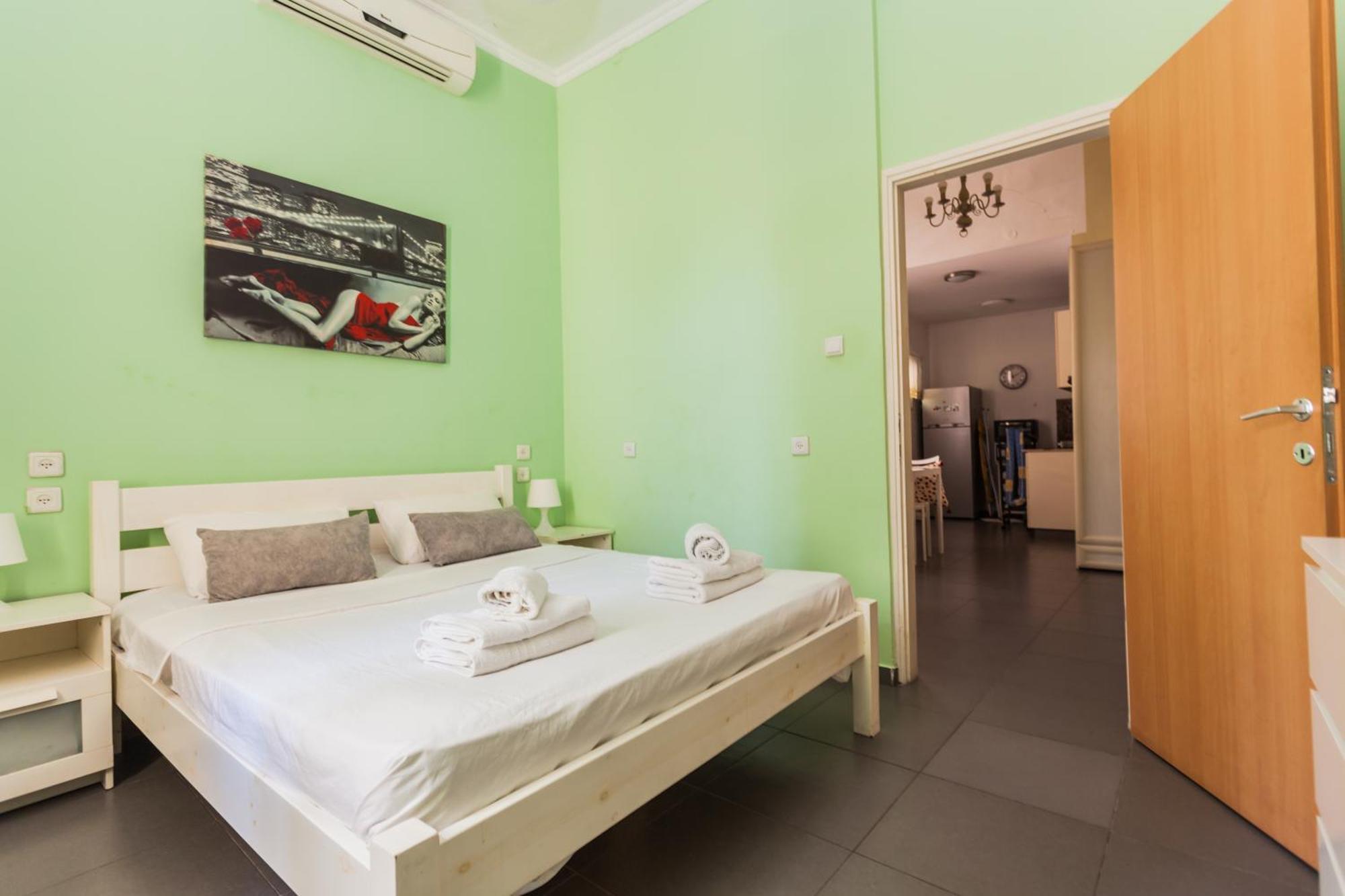 Sweet Home On The Beach Tel Aviv Exterior photo